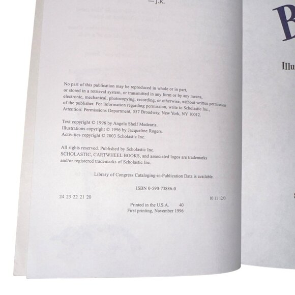 We Eat Dinner In The Bathtub (level 2) (Hello Reader) - Paperback  Educational - Picture 3 of 6